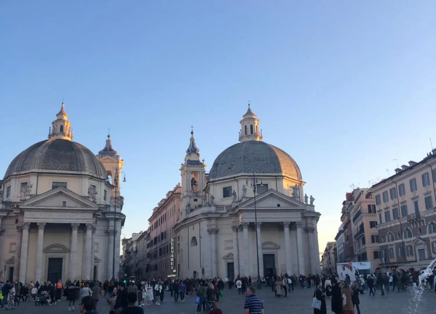 Guest house Pinciano 1Stfloor Luxury Room1 Rome Italy